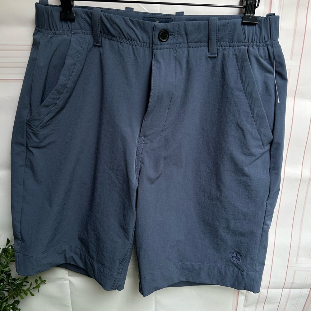 BROOKS BROTHERS
W33
SHELL
87 nylon 13 spandex 
MADE in Egypt  Blue Shorts New